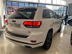 جیپ گراند شیرۆکی